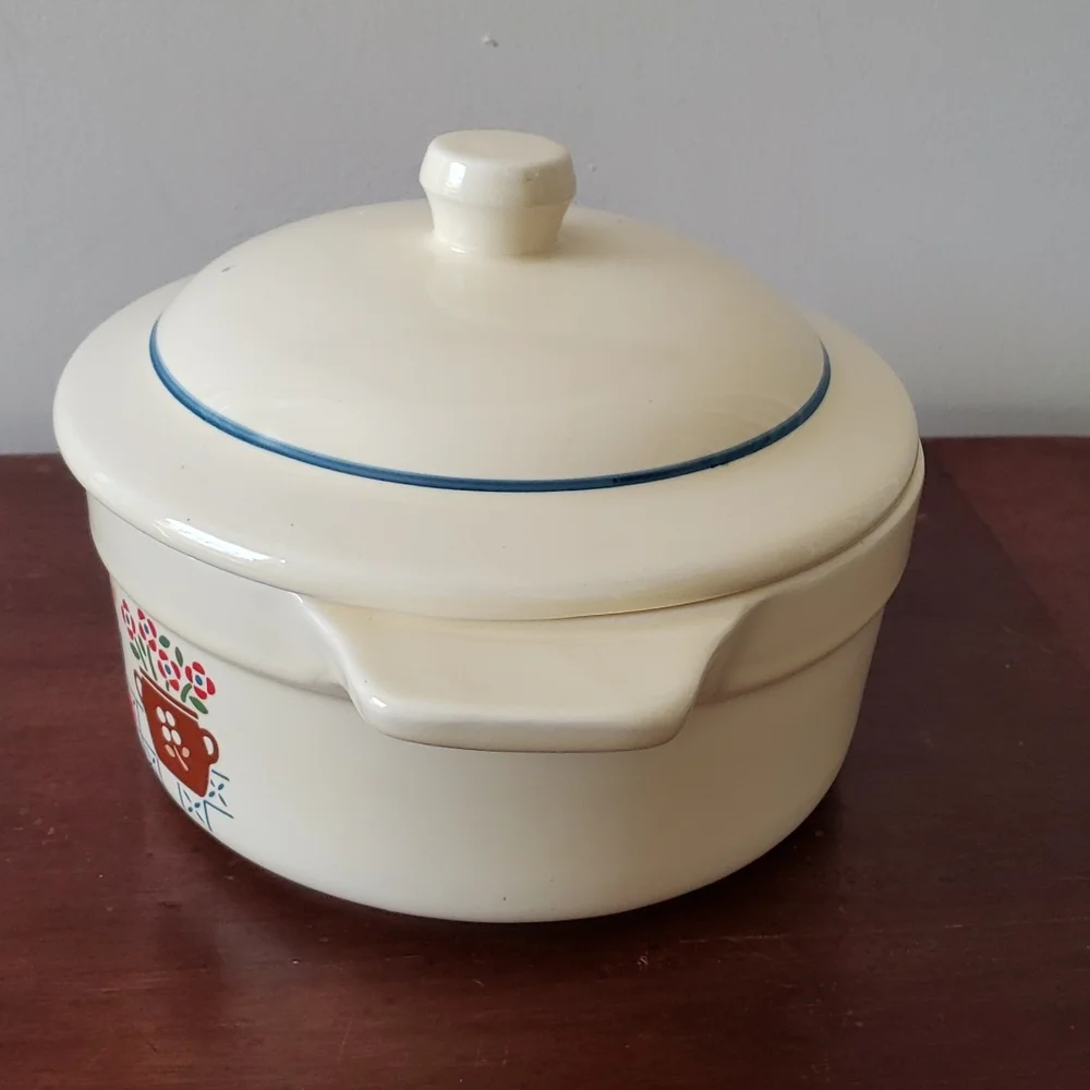 Vintage Treasure Craft The Cook's Nook Covered Cassarole Dish. 2 USA Made